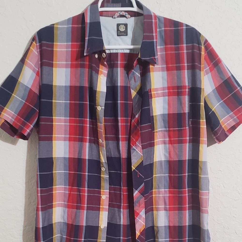 Element Button Up